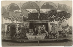 MarijampolecekukaruseleLaisvesaiksteje1930Marijampoleskrastotyrosmuziejausnuotr